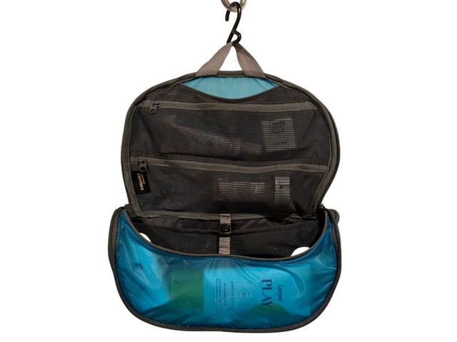 lightweight hanging toiletry bag for adventure travel